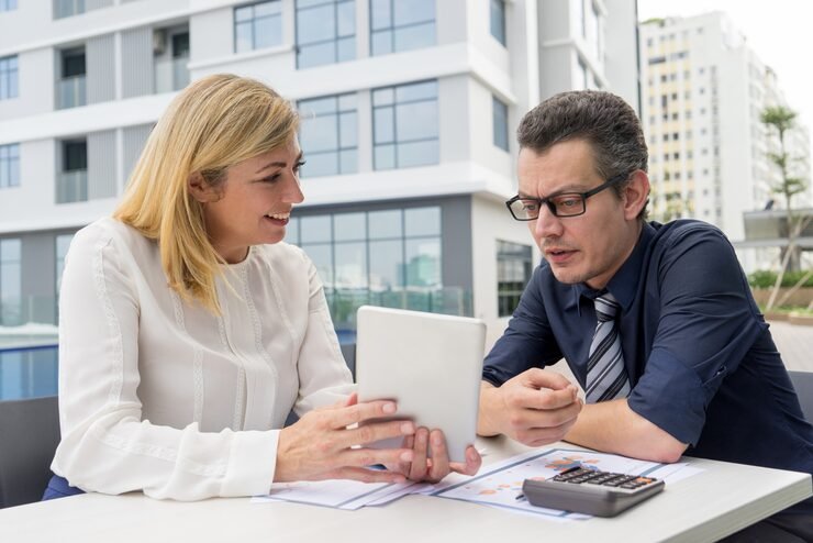 accountants have discussion about their work